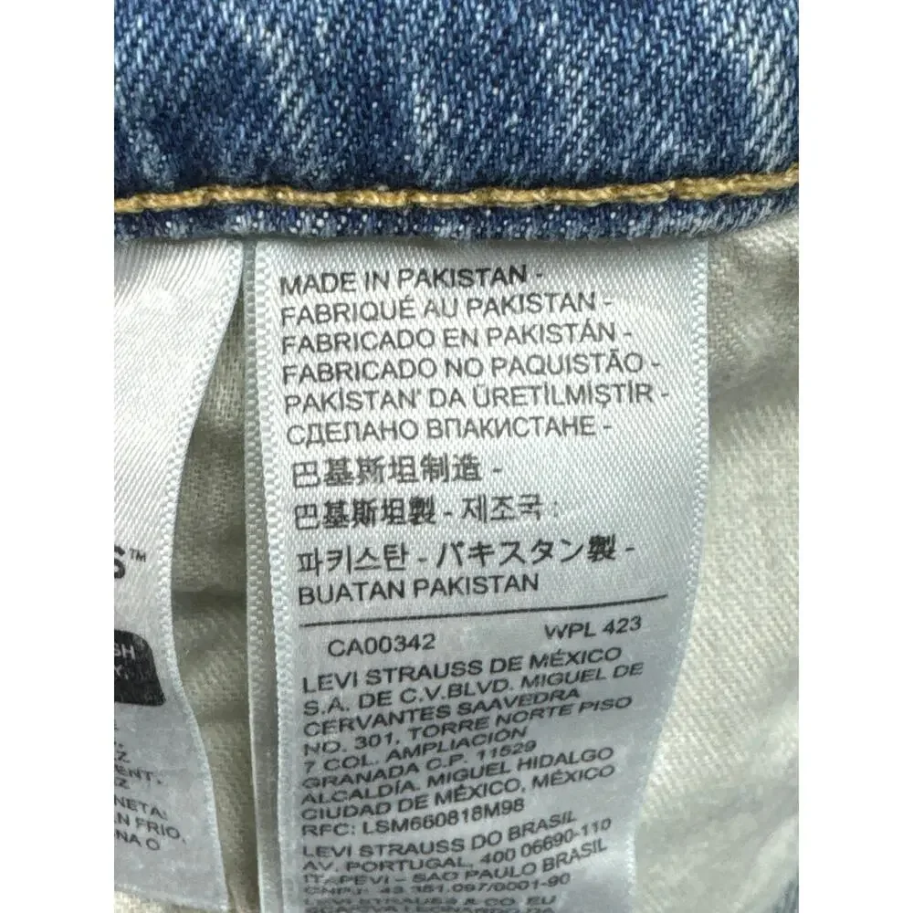 Levi's 502 Men's Tapered Leg Medium Wash Blue Denim Jeans - Size 38x32 (38x30.5)